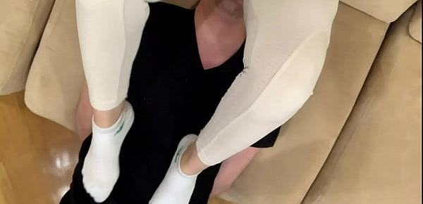  Face Sitting in White Yoga Pants Full Weight Amateur Femdom - Face-Chair Slave Used